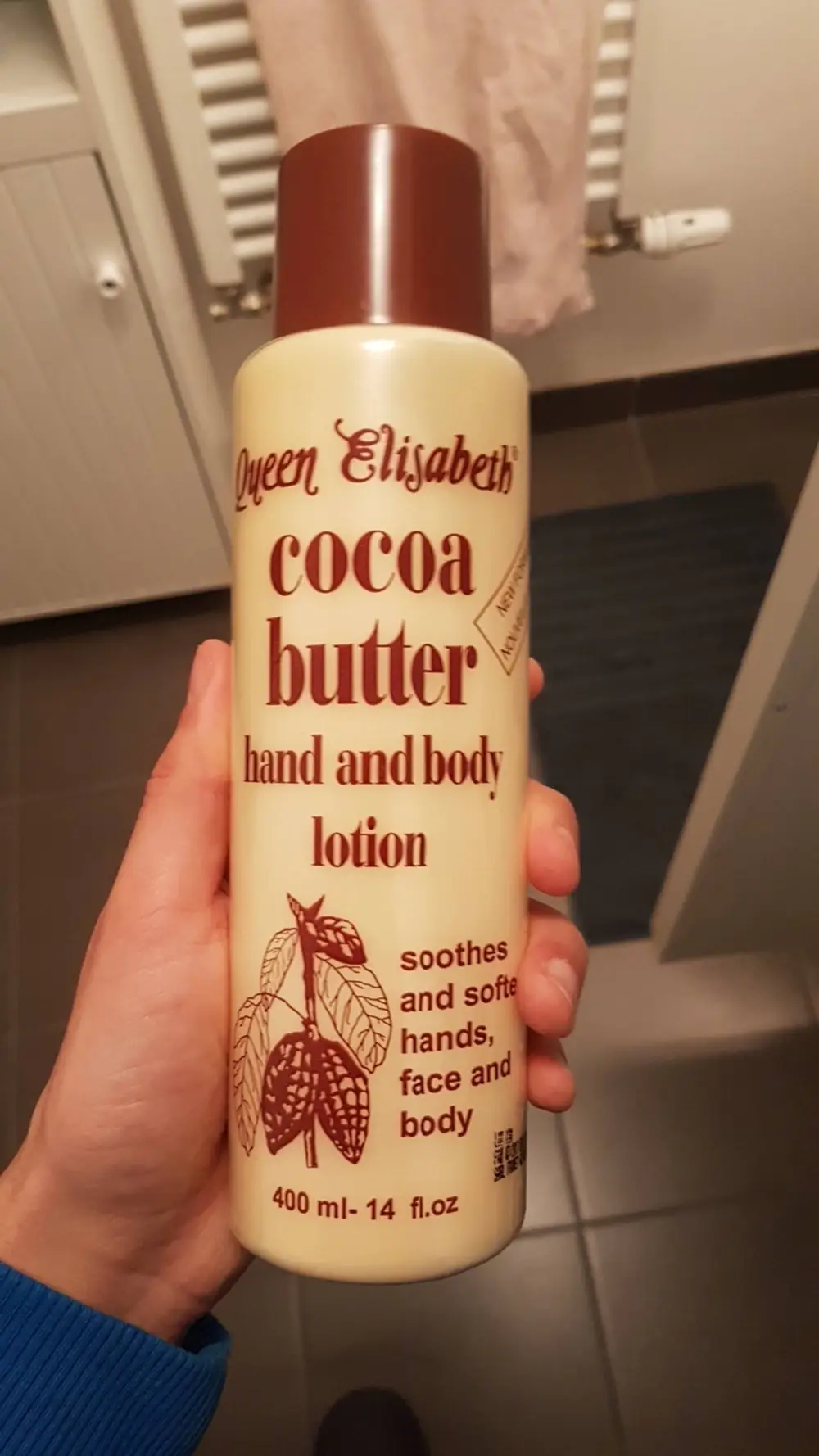 QUEEN ELISABETH - Cocoa butter - Hand and body lotion