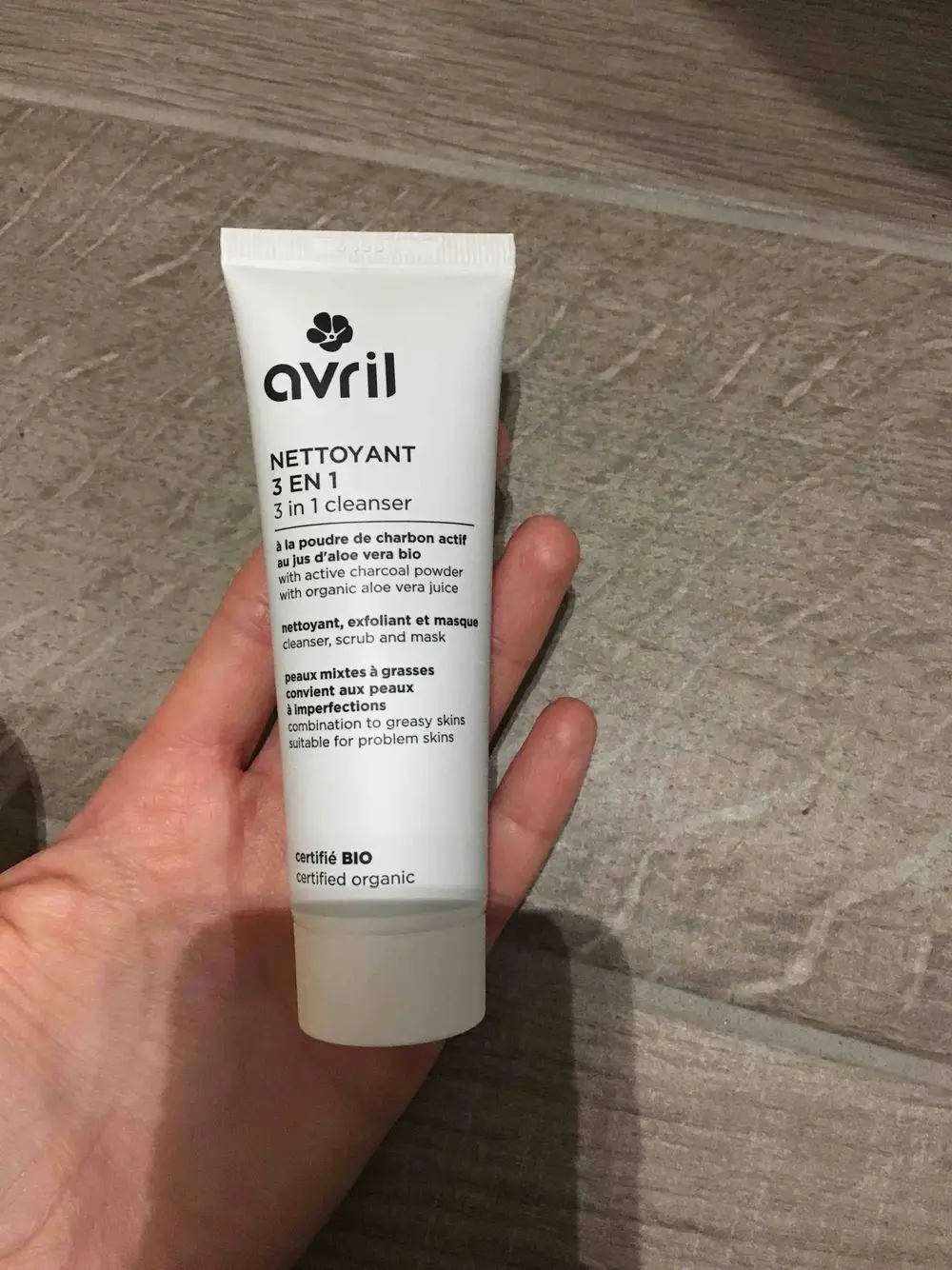 AVRIL - Nettoyant 3 en 1 - Nettoyant, exfoliant et masque