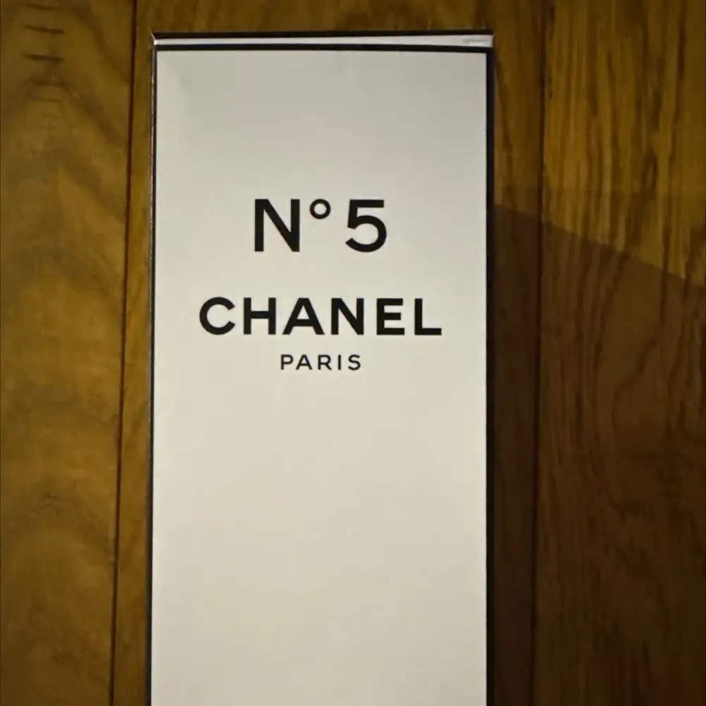 CHANEL - N°5 - L'huile or beige