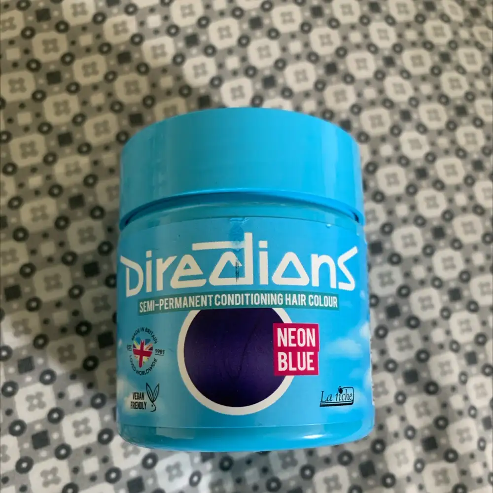 DIRECTIONS - Semi-permanent conditioning hair colour