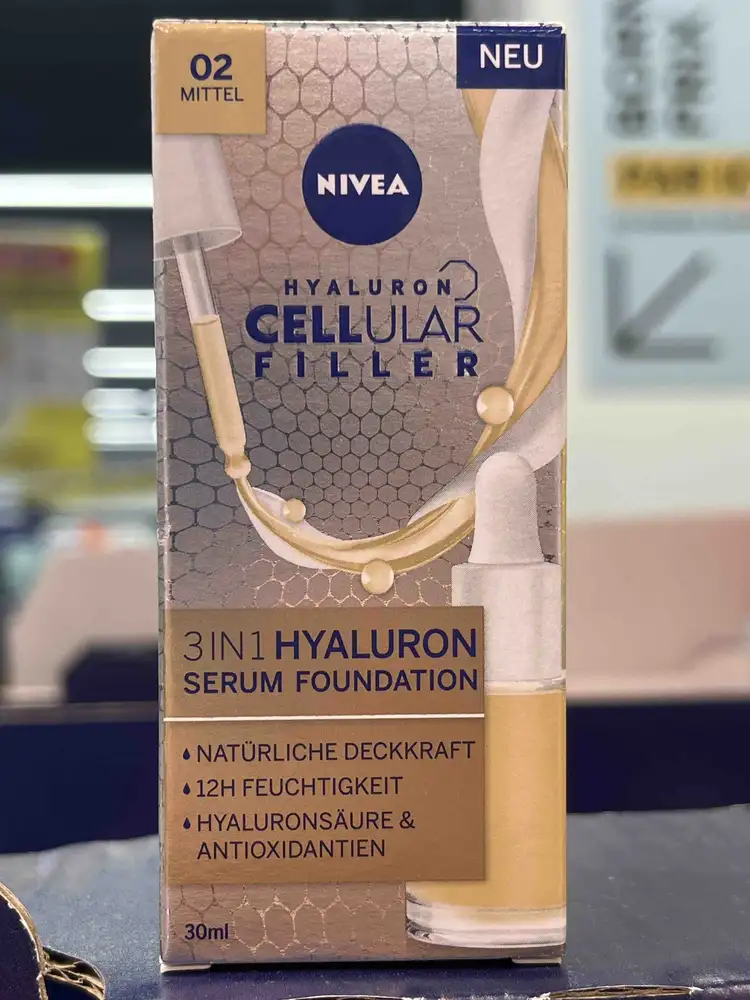 NIVEA - Hyaluron cellular filler - 3in1 Hyaluron serum foundation