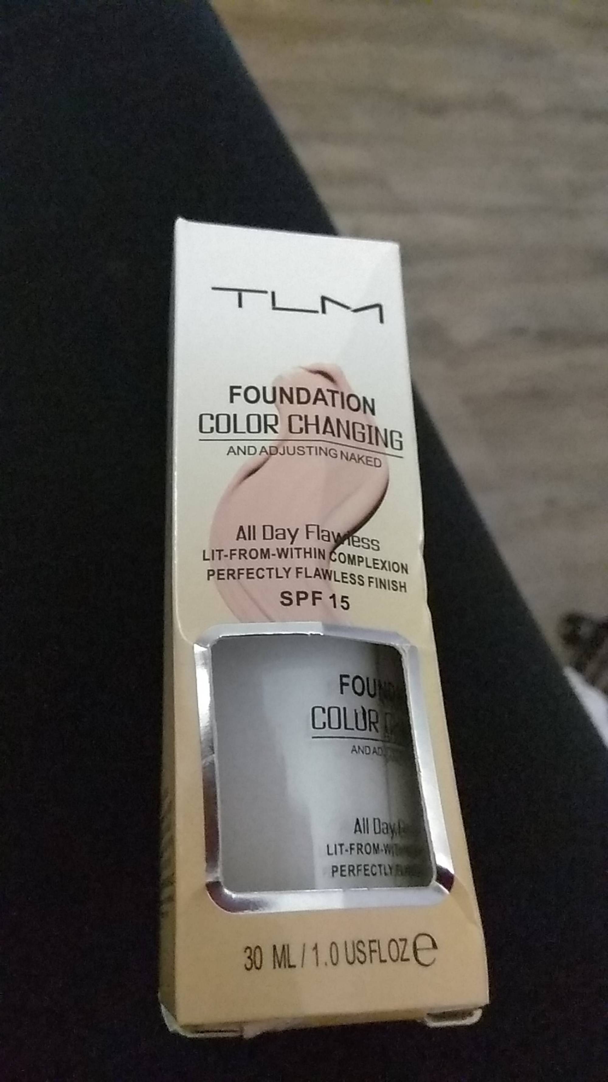 TLM - Foundation color changing SPF 15