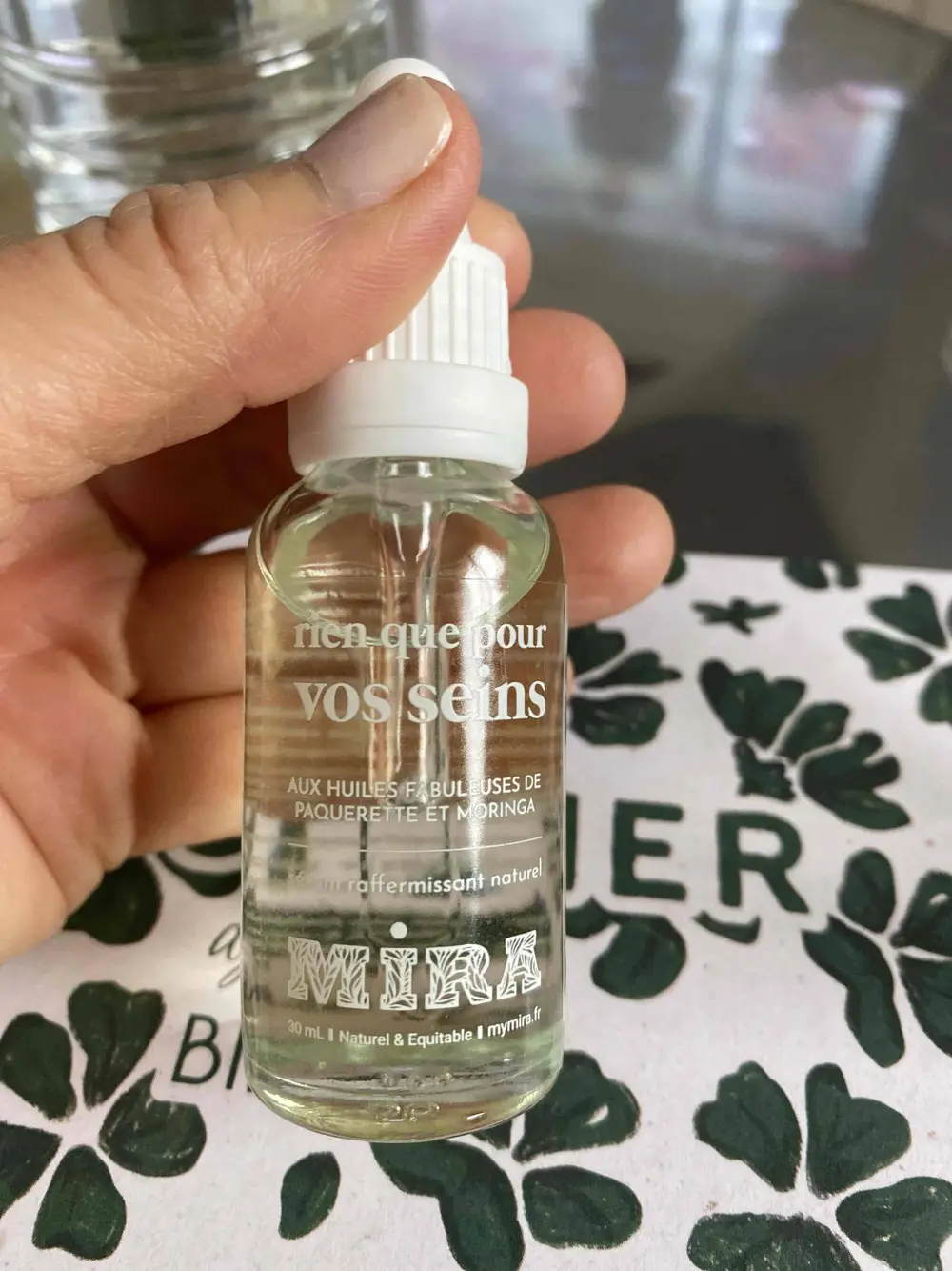 MIRA - Rien que pour vos seins - Huile fabuleuses de pâquerette et moringa