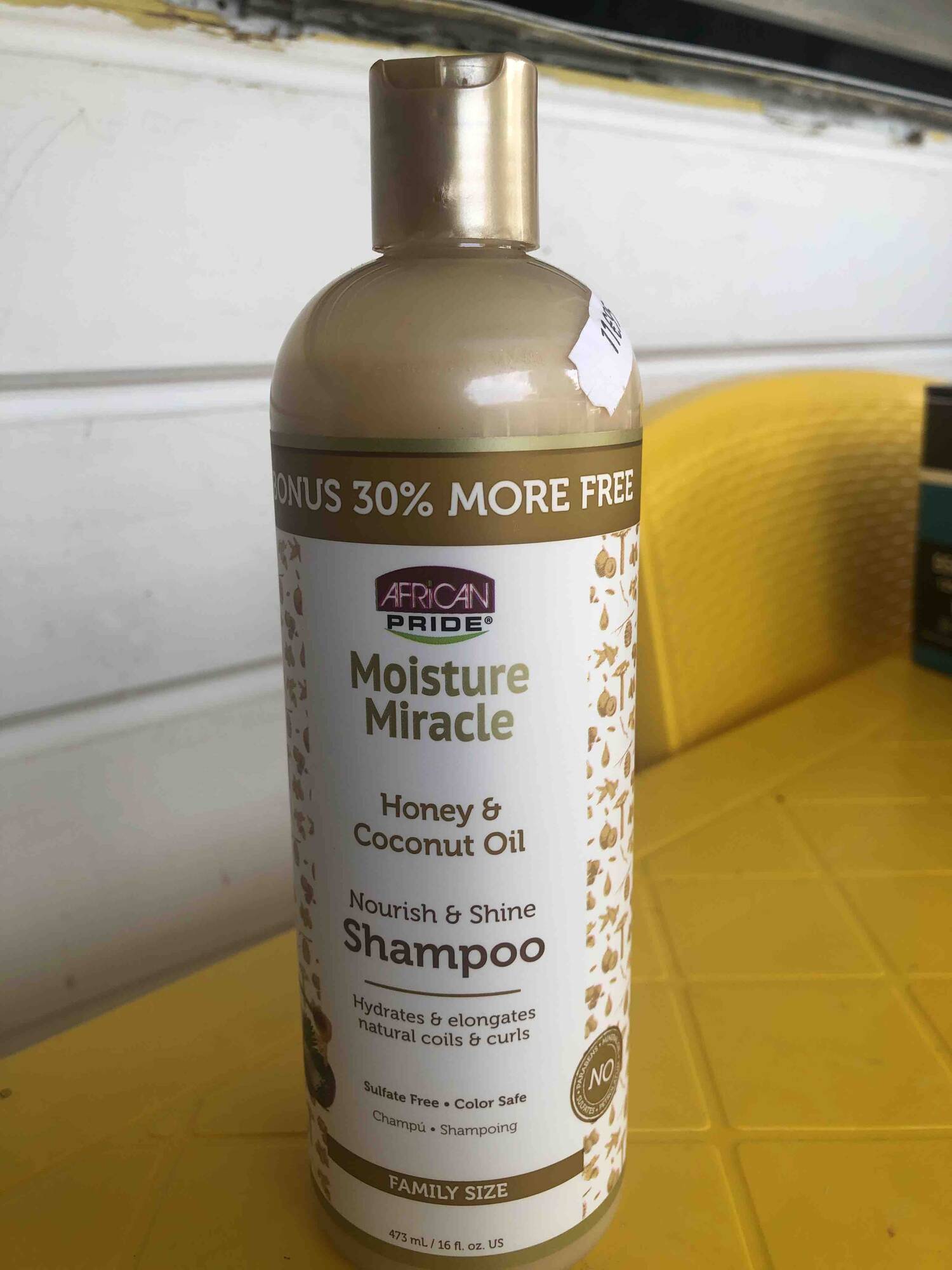 AFRICAN PRIDE - Moisture miracle - Nourish & shine shampoo