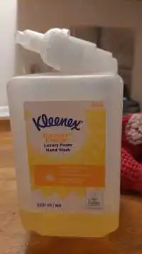 KLEENEX - Botanic energy - Luxury foam hand wash