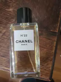 CHANEL - Eau de parfum n° 22