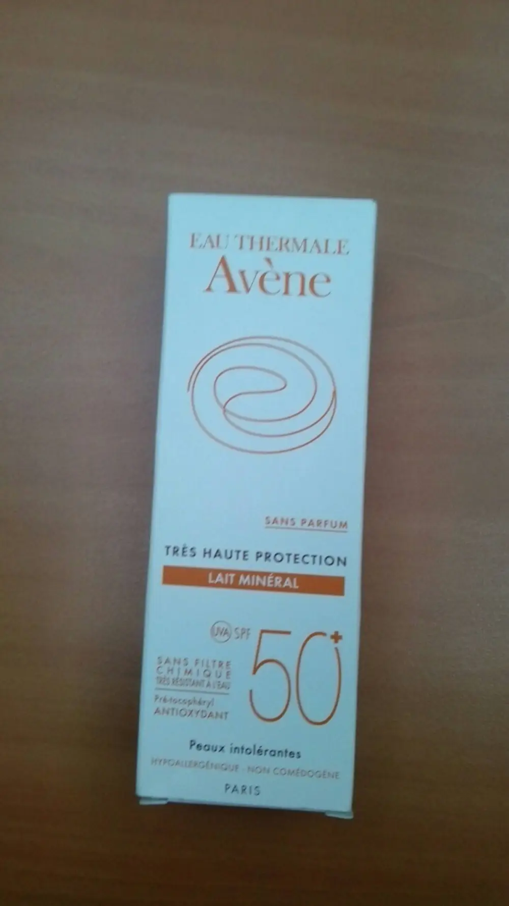 AVÈNE - Lait minéral SPF 50+