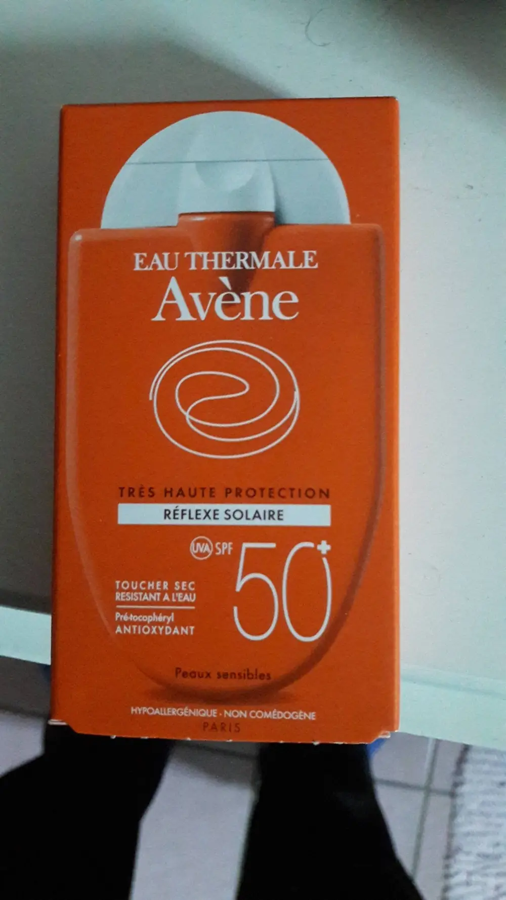 AVÈNE - Très haute protection réflexe solaire spf 50+