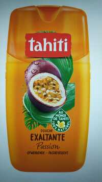 TAHITI - Douche exaltante passion 