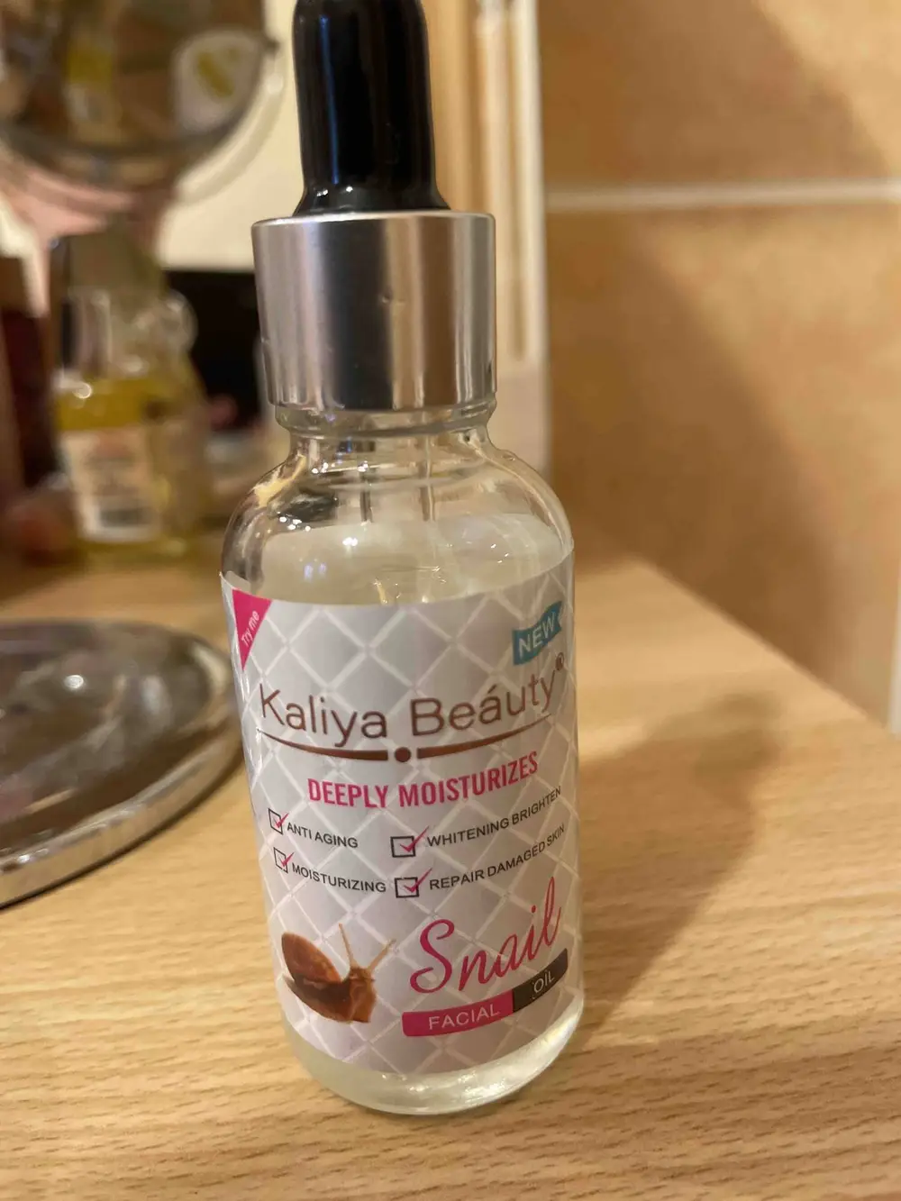 KALIYA BEAUTY - Deeply moisturizes - Snail facial oil