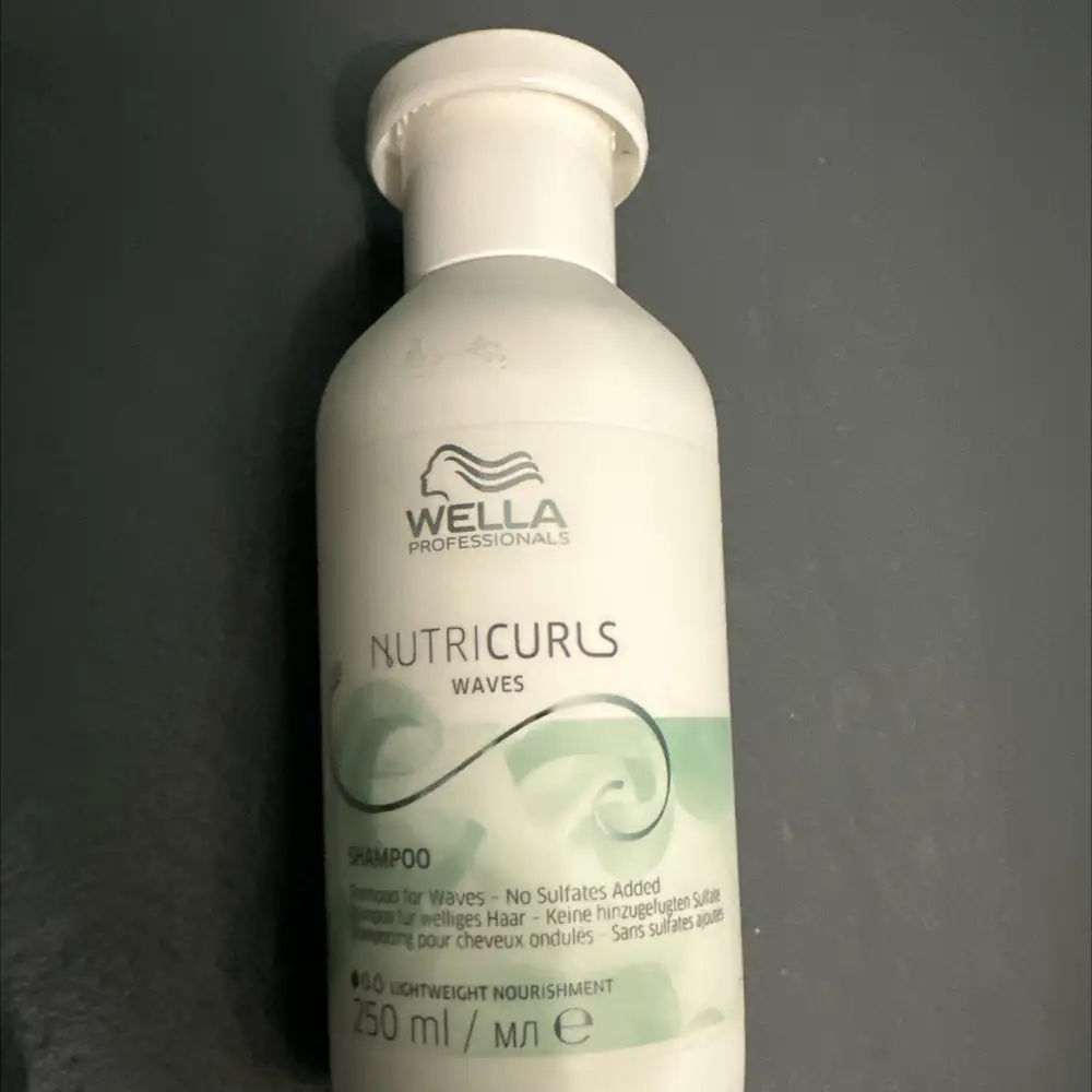 WELLA PROFESSIONALS - Nutricurls waves - Shampoo