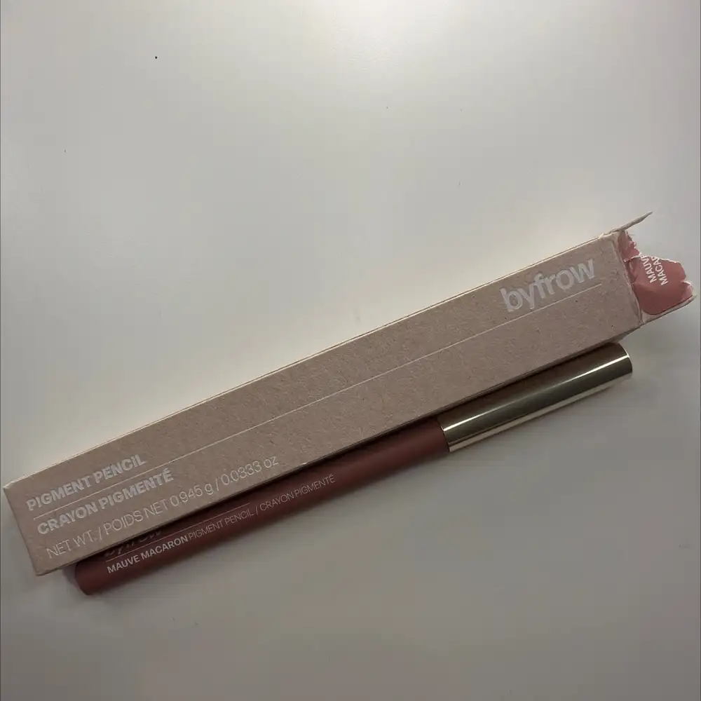 BYFROW - Crayon pigmenté mauve macaron