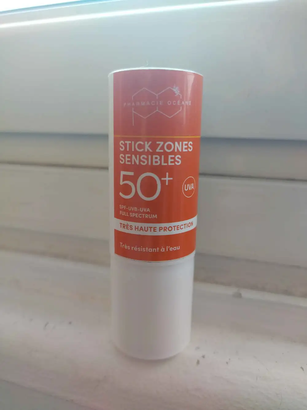 PHARMACIE OCÉANE - Stick zones sensibles SPF 50+