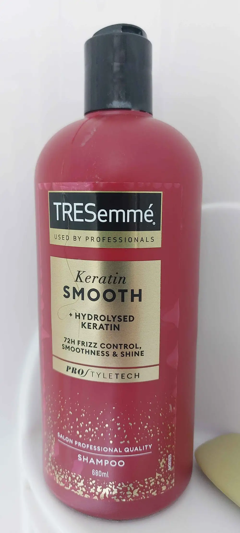 TRESEMMÉ - Keratin smooth shampoo