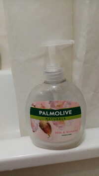 PALMOLIVE - Naturals Milk & almond - Savon liquide mains