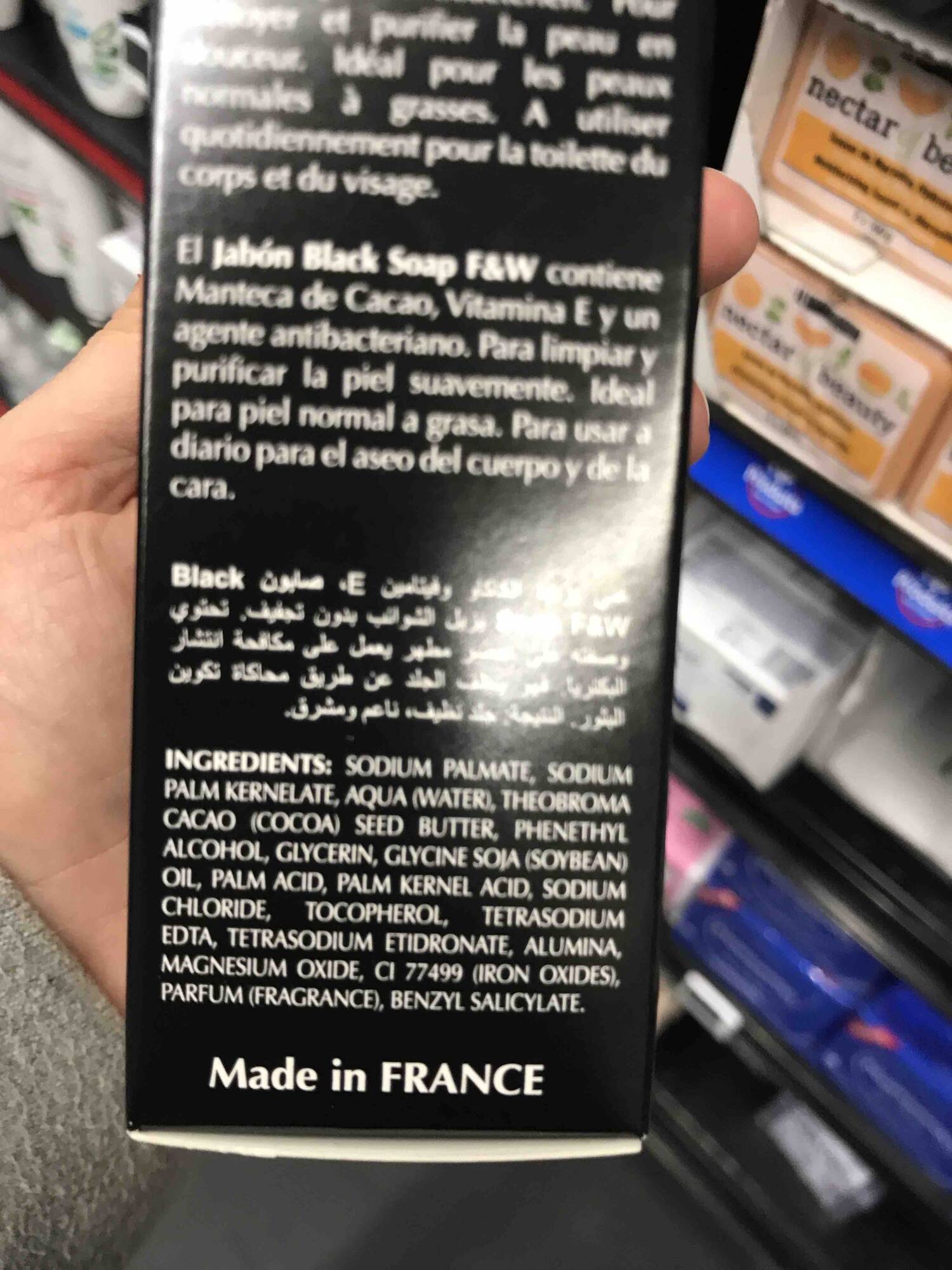 FAIR & WHITE - Black soap 