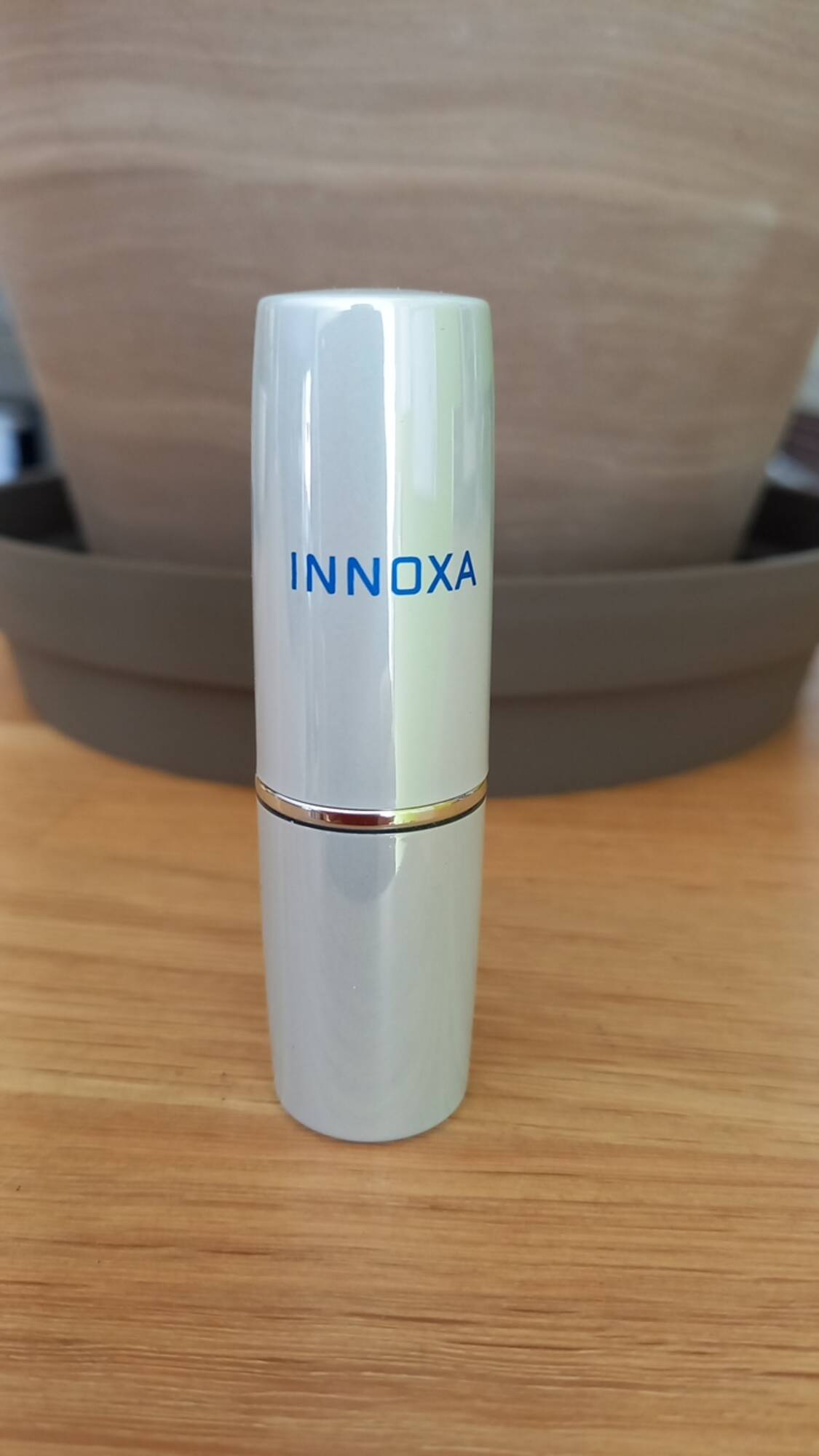 INNOXA - Lipstick 2 en 1 - kleur en verzorging