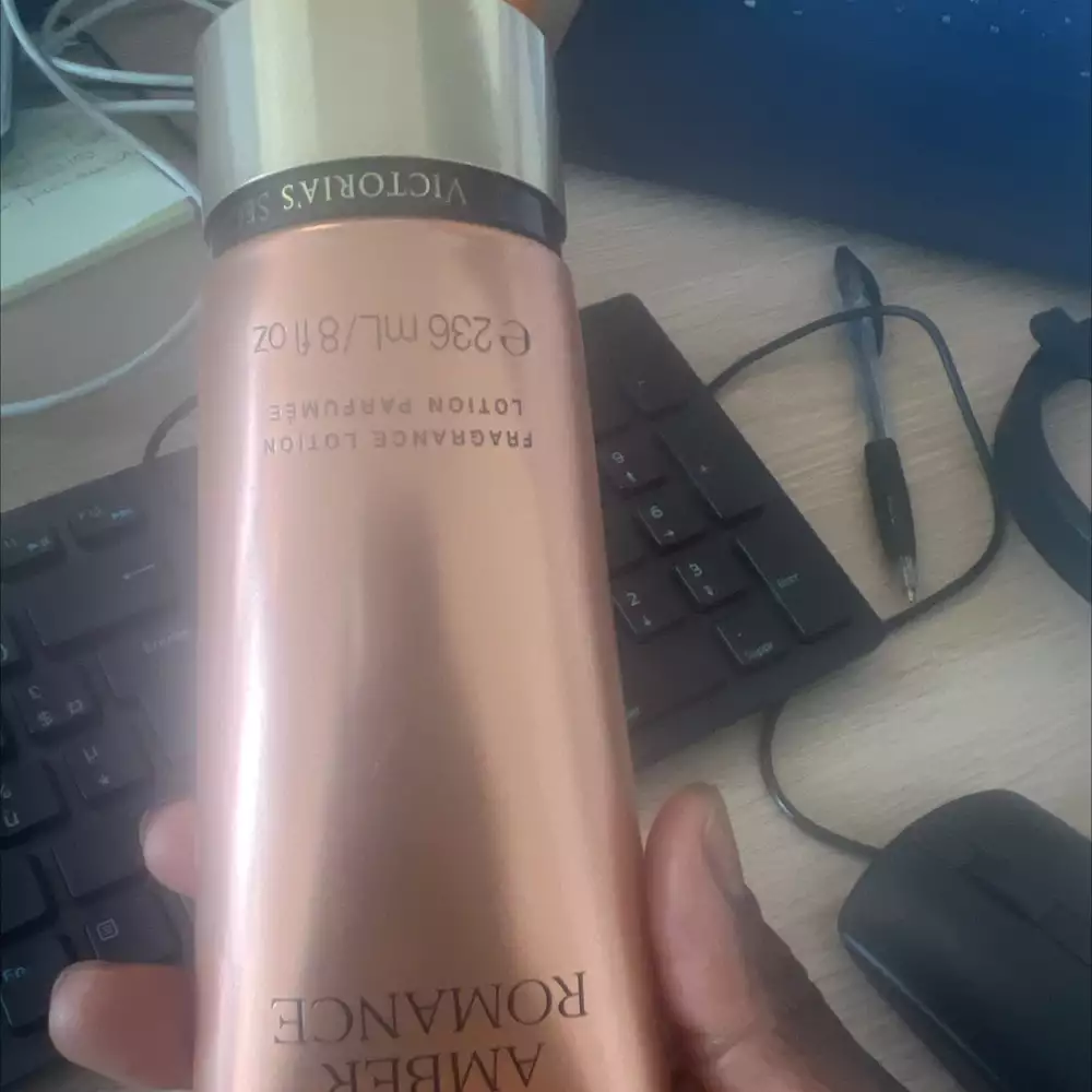 VICTORIA'S SECRET - Amber romance - Lotion parfumée