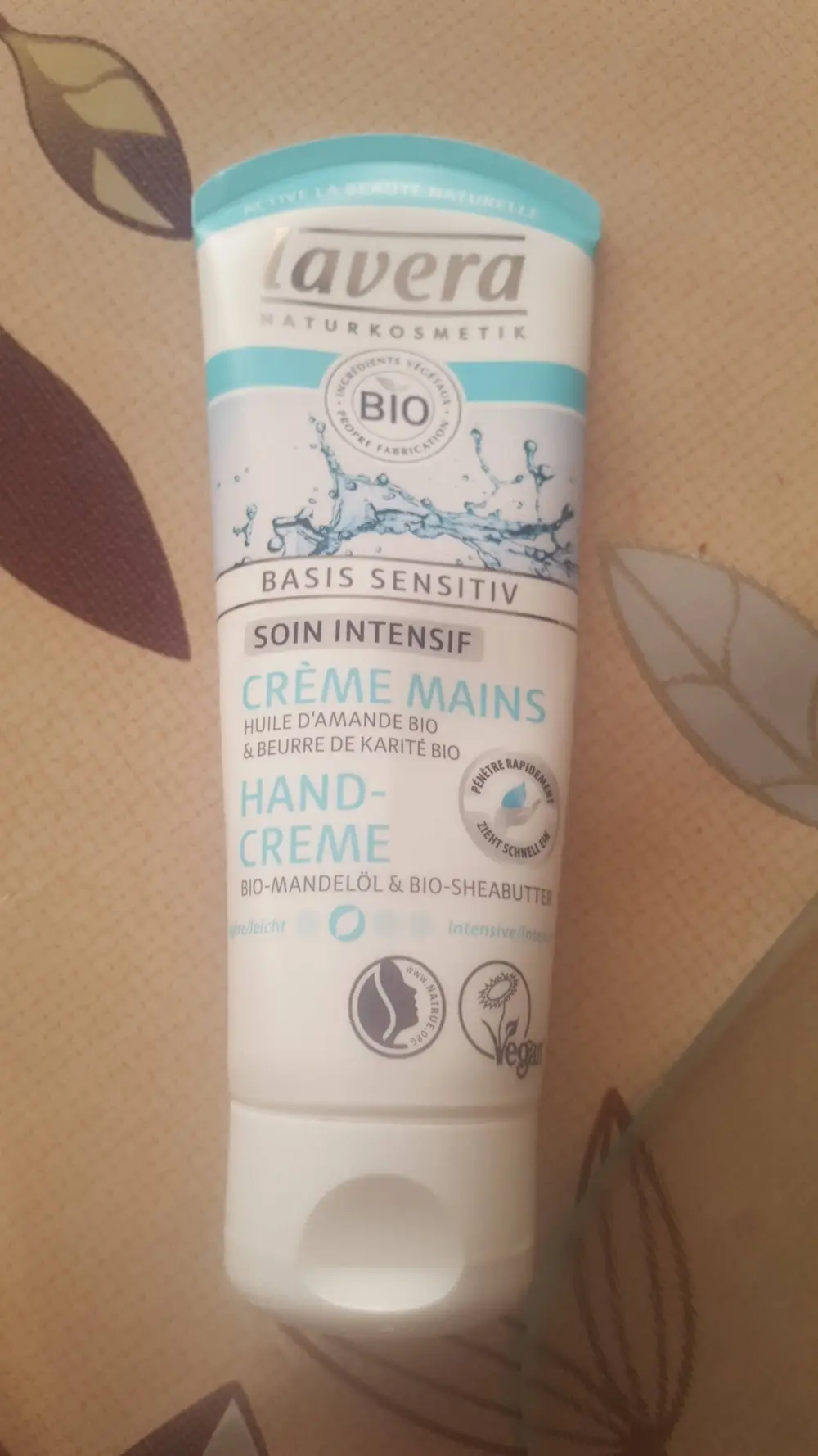 LAVERA - Basis Sensitiv bio - Crème mains soin intensif