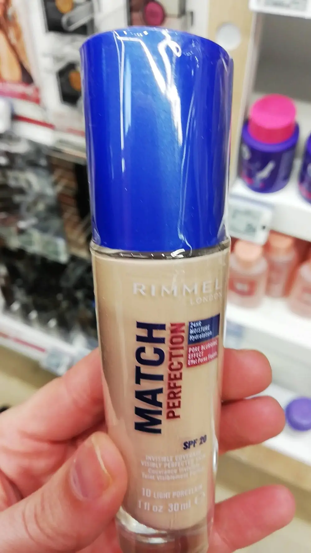 RIMMEL - Match perfection - Couvrance invisible SPF 20 - 10 Light porcelain