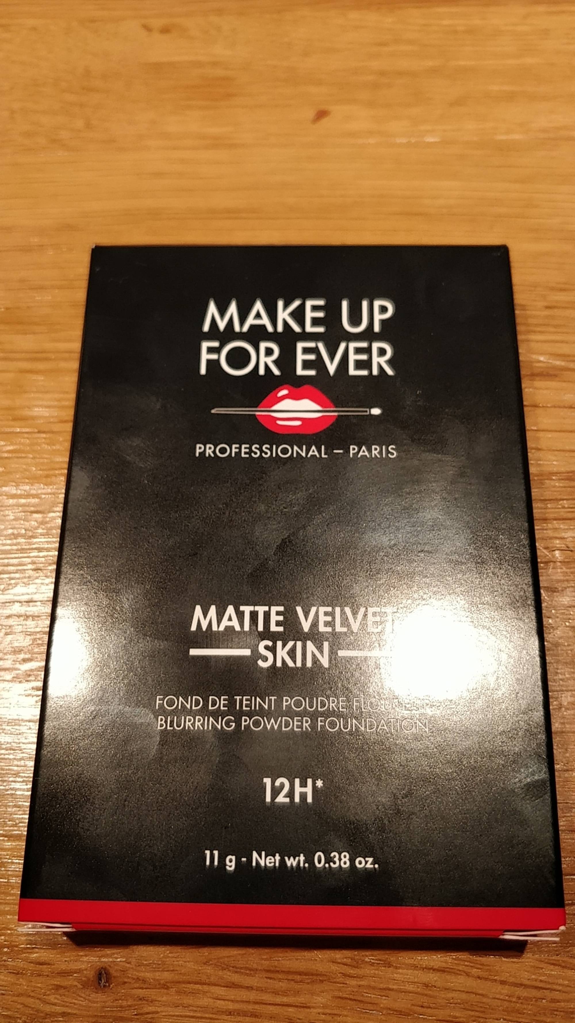 MAKE UP FOR EVER - Matte velvet skin - Fond de teint poudre flou