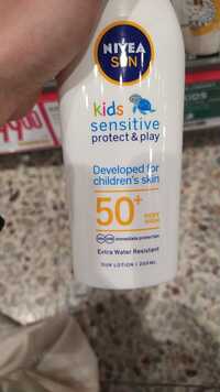 NIVEA - kids sensitive protect & play - Sun lotion 50+ very high