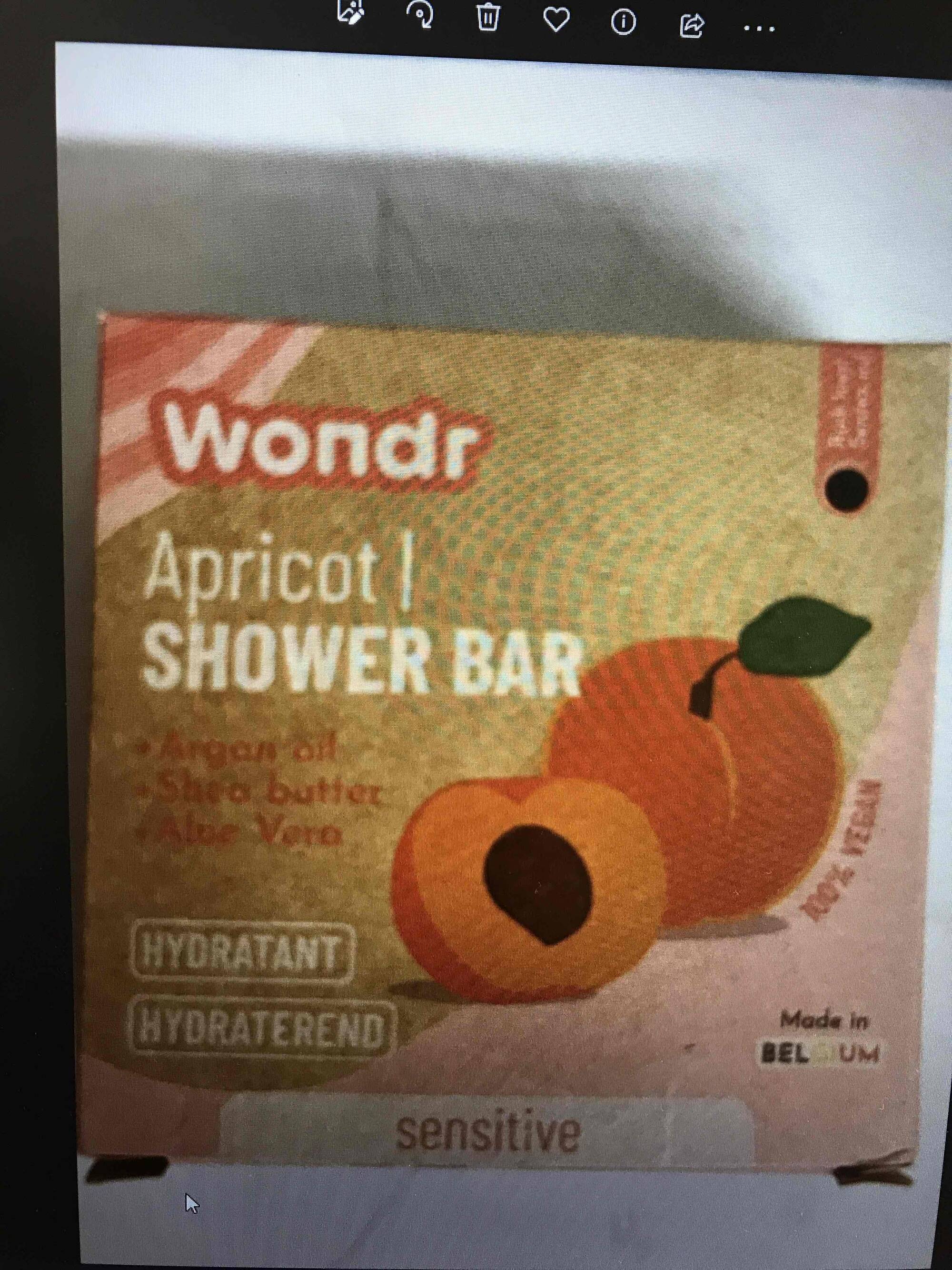 WONDR - Apricot shower bar
