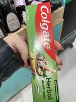 COLGATE - Herbal - Fluoride toothpaste