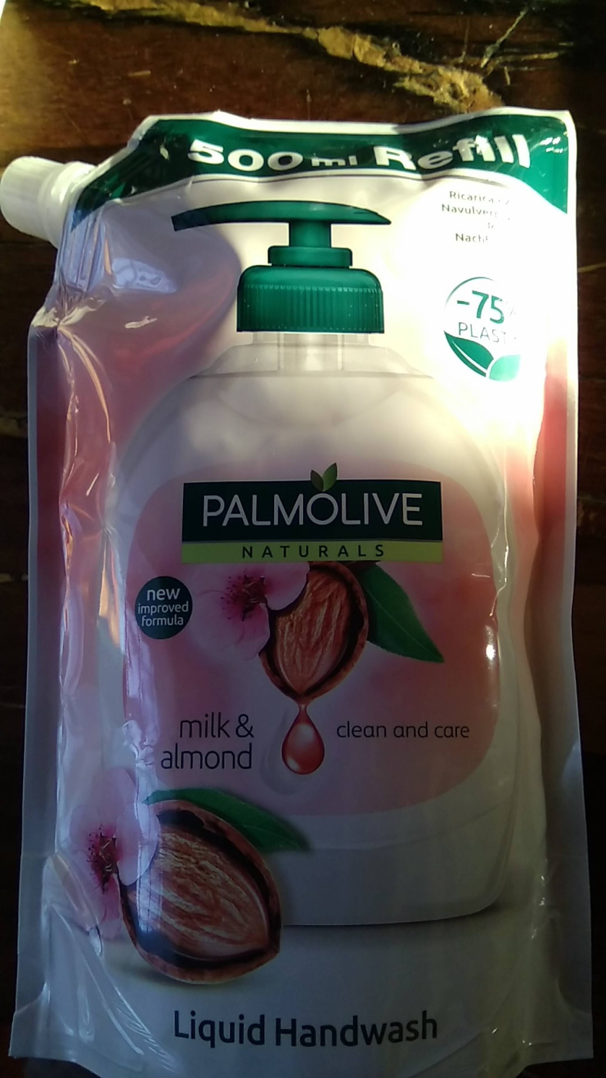 PALMOLIVE - Milk & almond - Liquid handwash