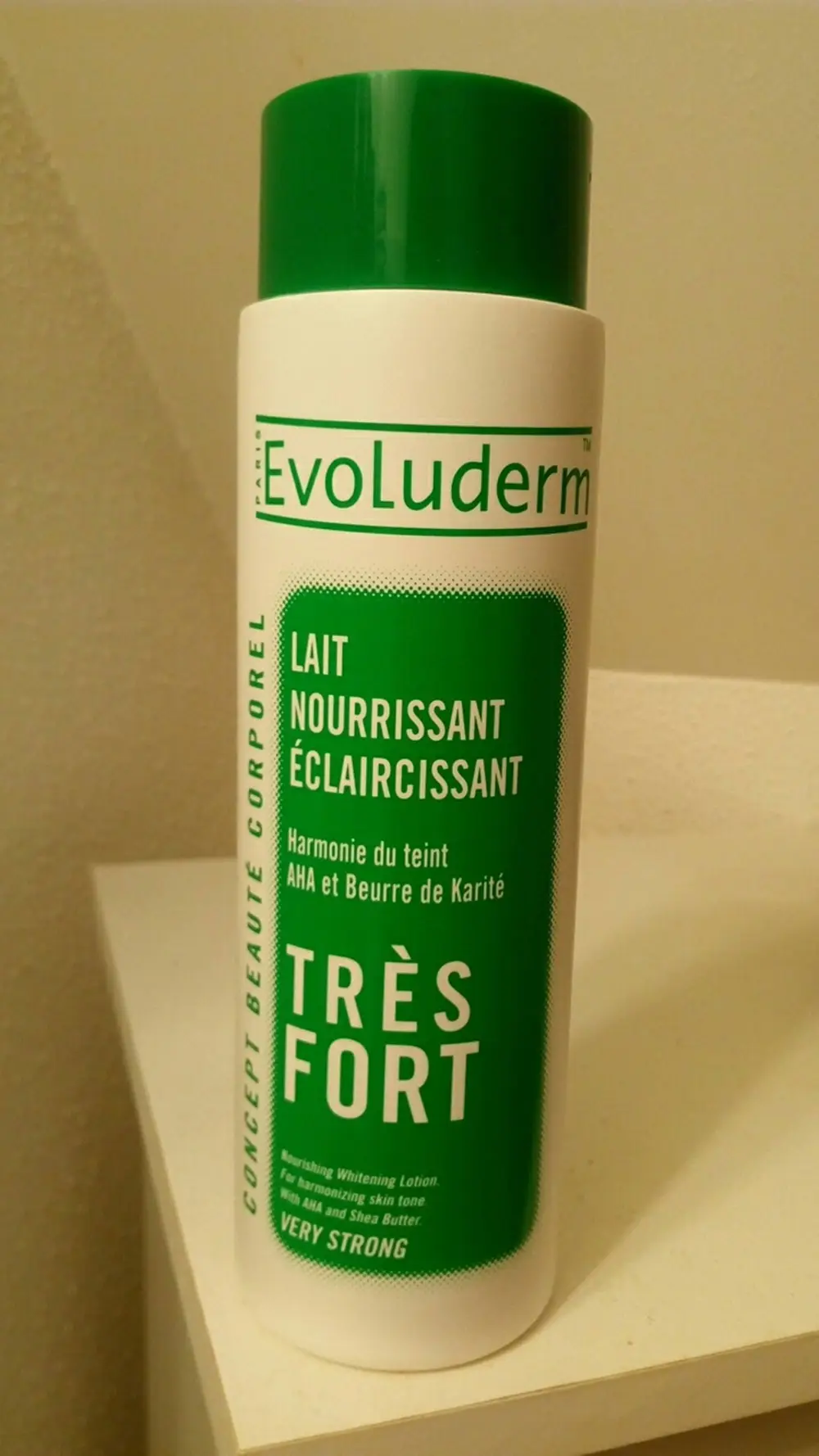 EVOLUDERM - Lait nourrissant éclaircissant très fort