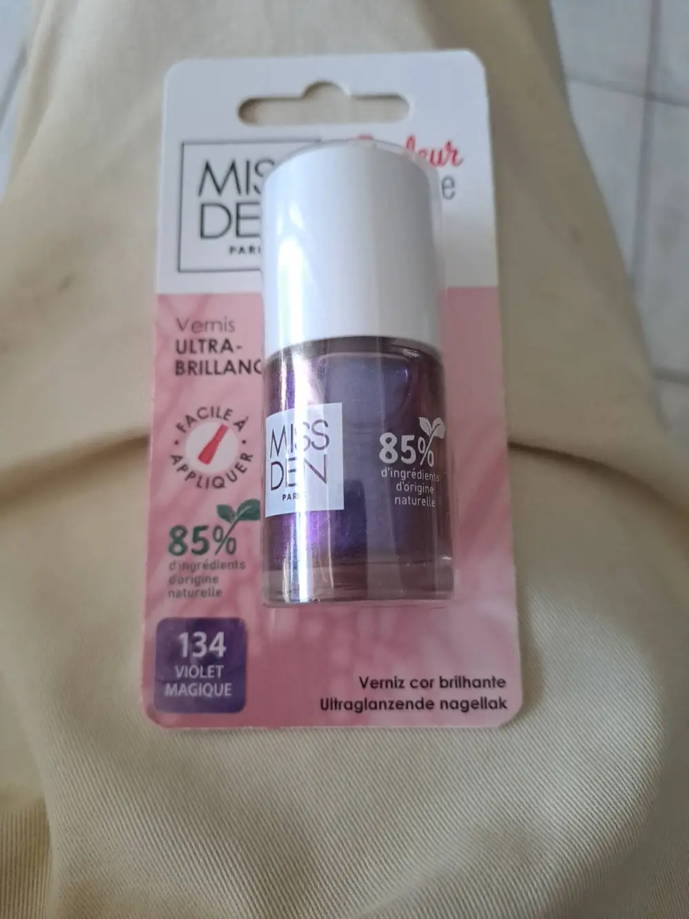 MISS DEN - Vernis ultra brillance 134 violet magique