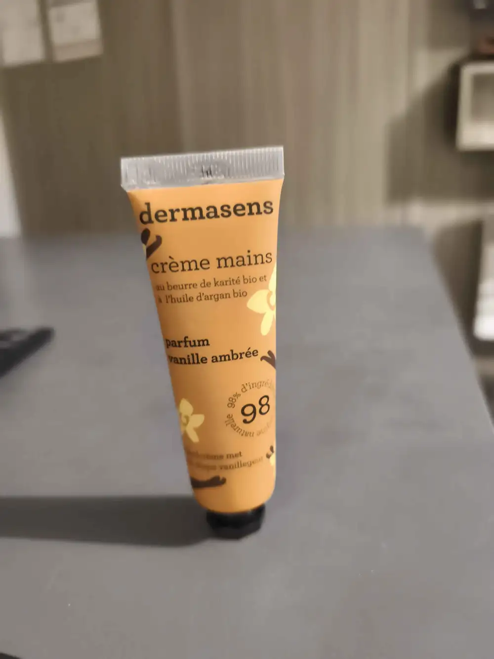 DERMASENS - Crème mains parufm vanille ambrée