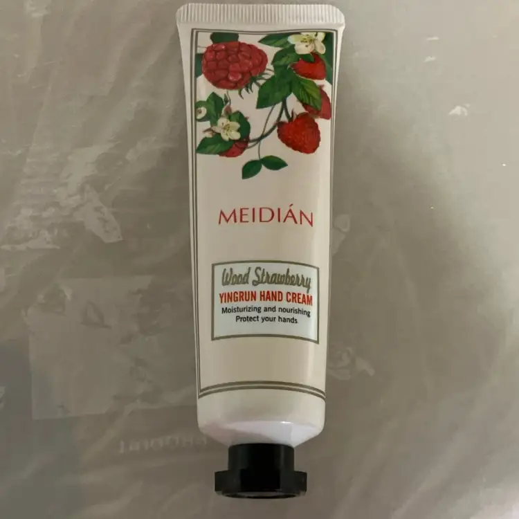 MEIDIAN - Wood strawberry - Yingrun hand cream