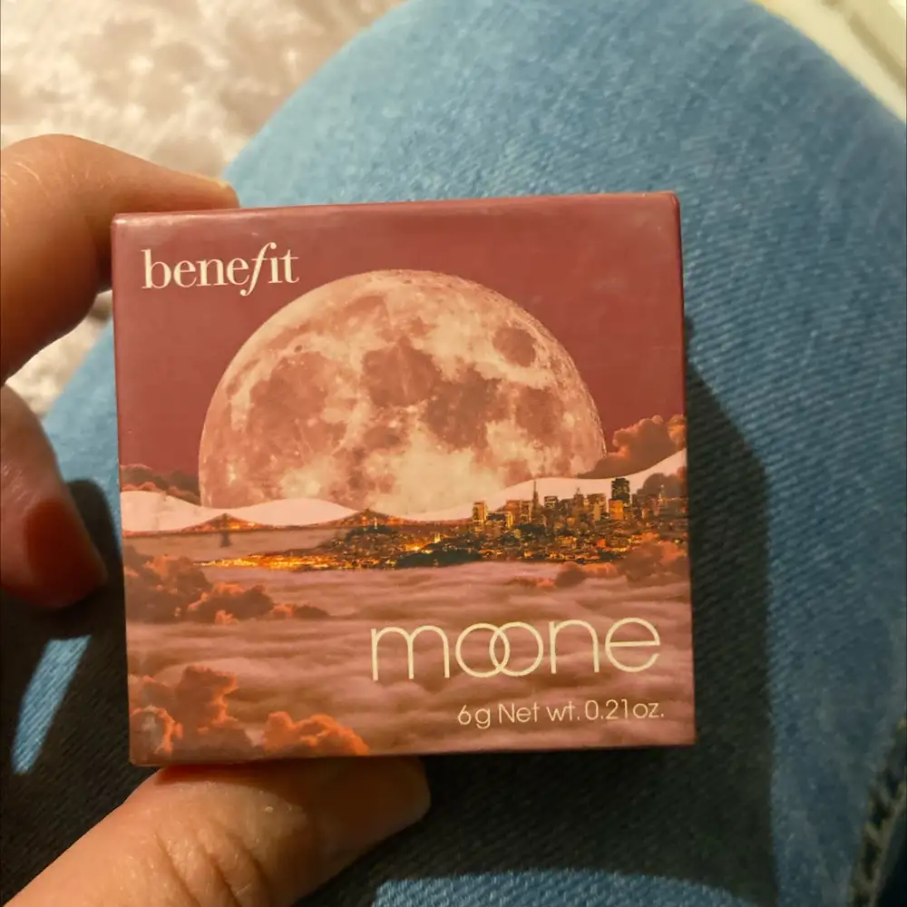 BENEFIT - Moone - Rich berry blush