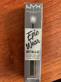 NYX - Epic wear metallic - Eyeliner liquide pour les yeux et le corps