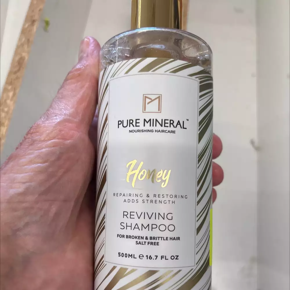PURE MINERAL - Honey - Reviving shampoo