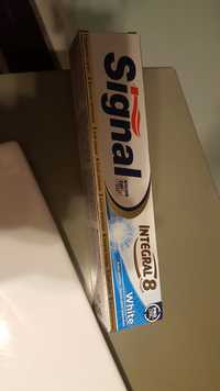 SIGNAL - Integral 8 actions - Dentifrice avec perlite - Dents plus blanches