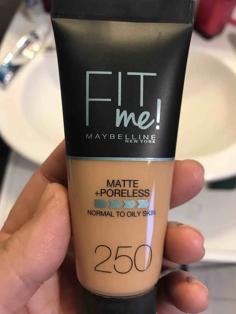 MAYBELLINE - Fit me - Matte +poreless 250 beige ensoleillé