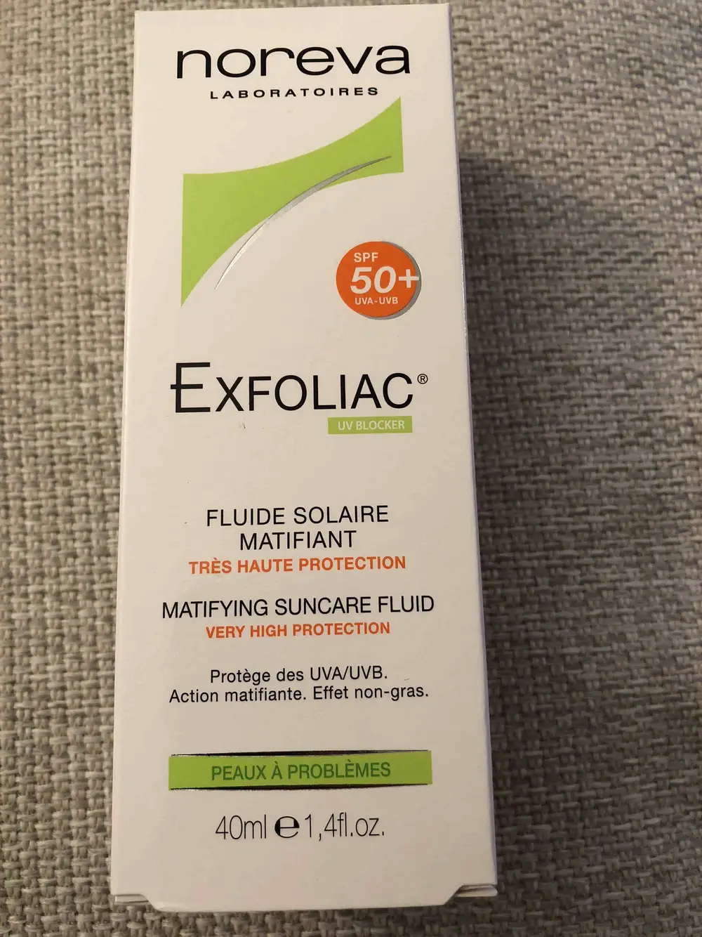 NOREVA - Exfoliac - Fluide solaire matifiant  SPF 50+