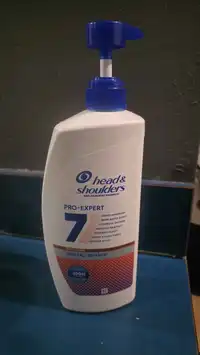 HEAD & SHOULDERS - Pro-expert - Anti-dandruff shampoo