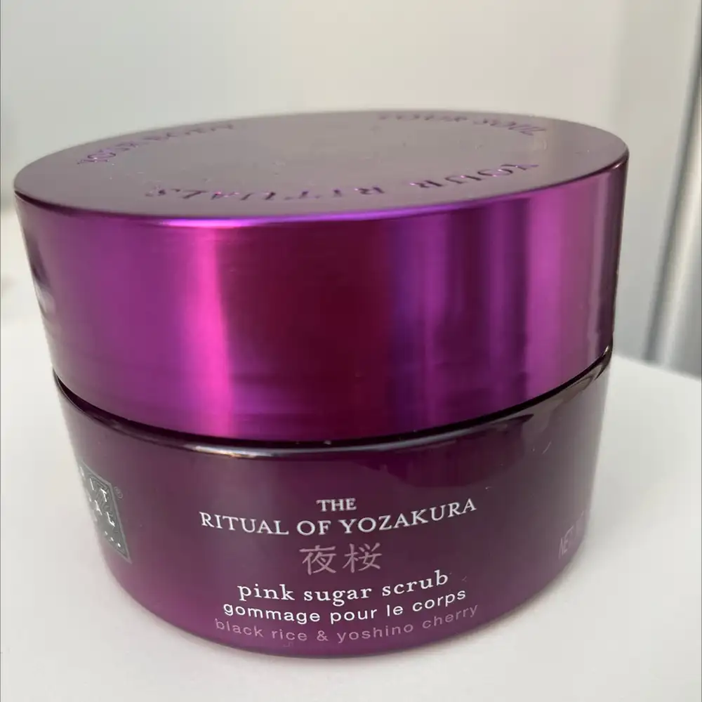 RITUALS - The Ritual of Yozakura - Gommage pour le corps 