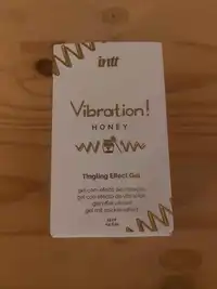 INTT - Vibration Honey wow - Tingling effect gel