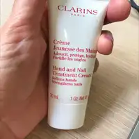 CLARINS - Crème jeunesse des mains
