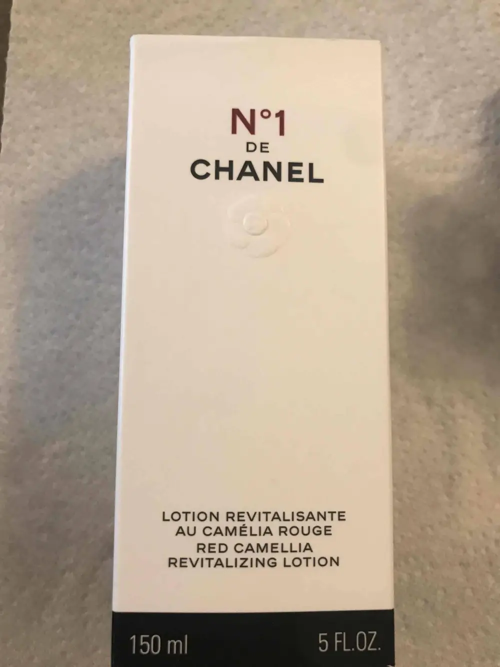 CHANEL - N°1 de Chanel - Lotion revitalisante au camèlia rouge