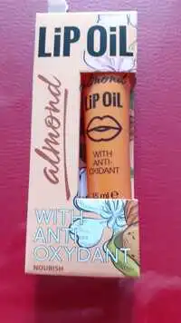 MAXBRANDS - Almond - Lip oil