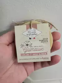 MONTS ET MERVEILLE - Guimauve curcuma et argile blanche - Savon shampooing douceur 2en1
