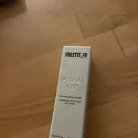 VIOLETTE_FR - Plume lip - Crème fouettée pour les lèvres