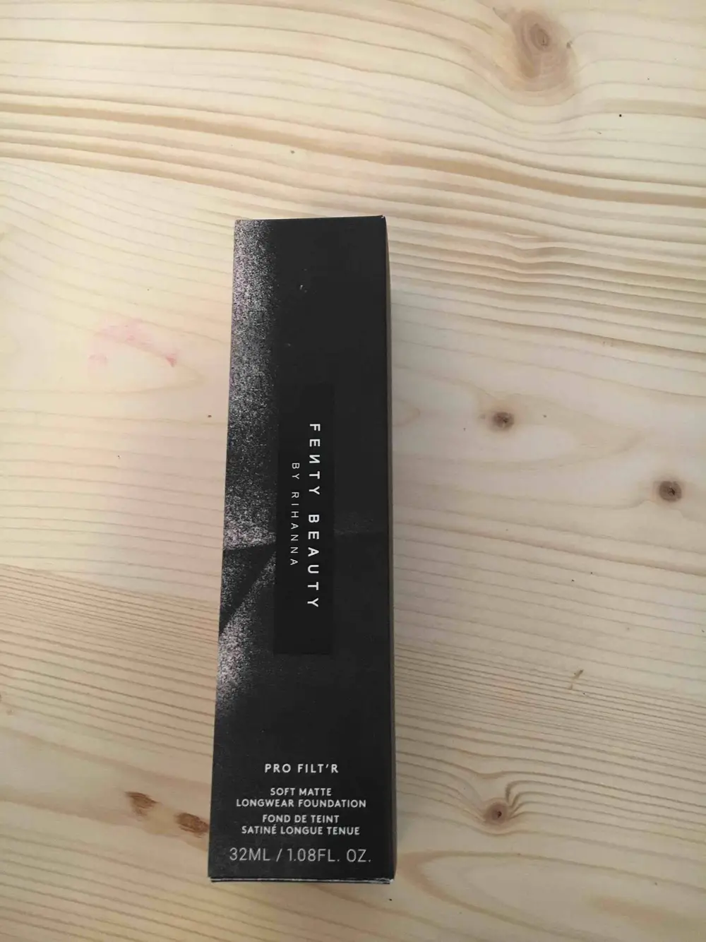 FENTY BEAUTY BY RIHANNA - Pro filt'r - Fond de teint satiné longue tenue