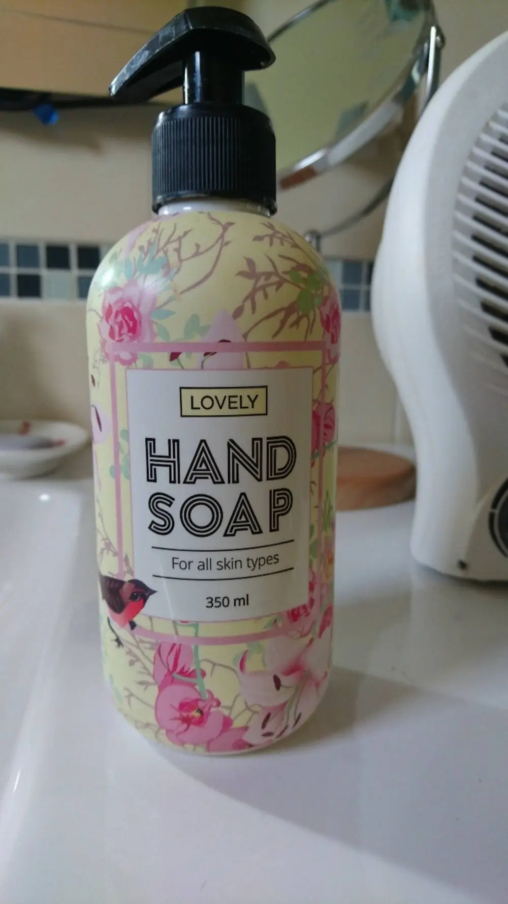 MAXBRANDS - Lovely - Hand soap