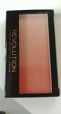MAKEUP REVOLUTION - Gradient highlighter - Sunlight mood lights